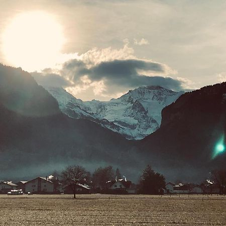 Gemuetliches Zuhause Mit Ausblick Apartamento Wilderswil Exterior foto