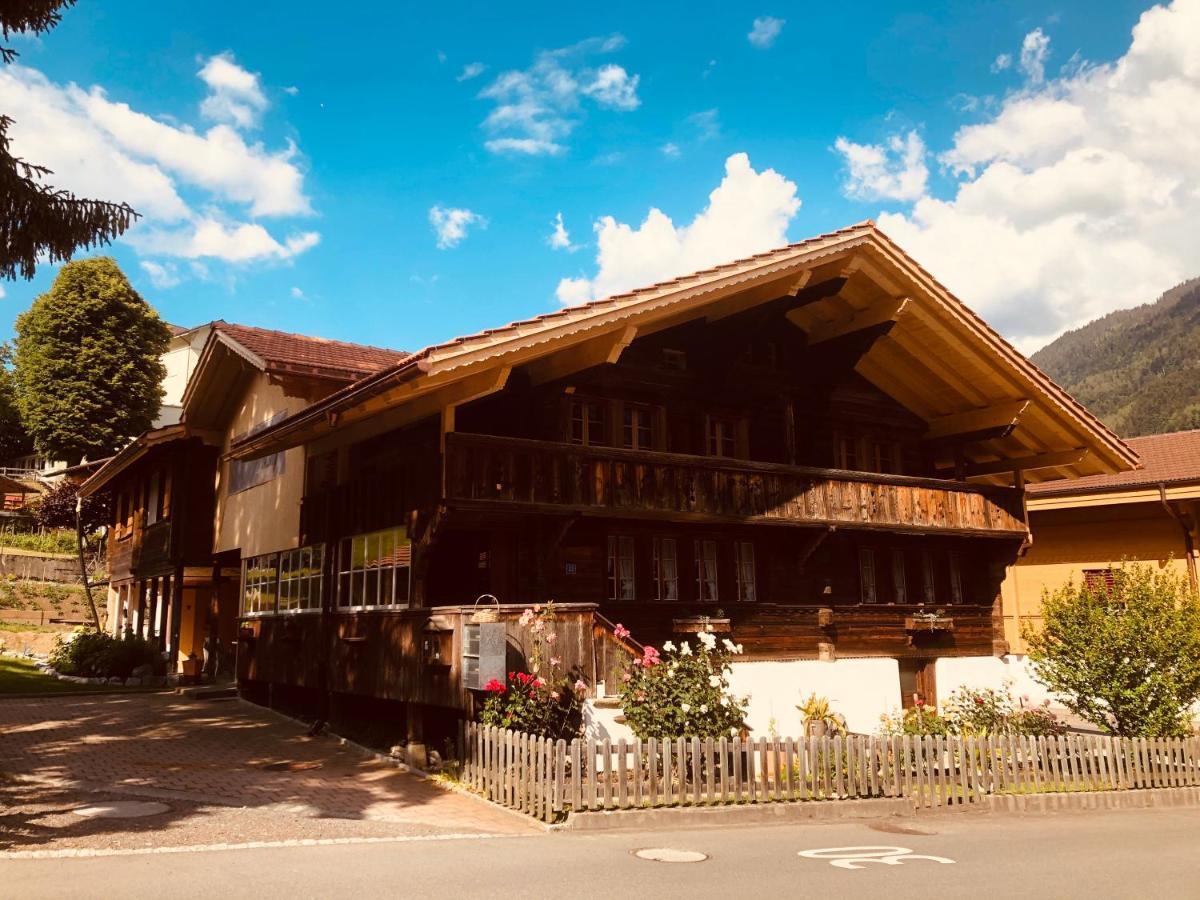 Gemuetliches Zuhause Mit Ausblick Apartamento Wilderswil Exterior foto