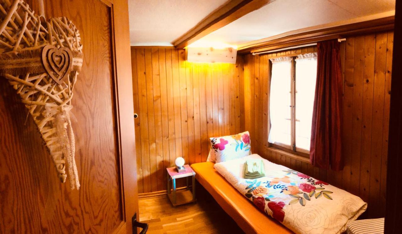 Gemuetliches Zuhause Mit Ausblick Apartamento Wilderswil Exterior foto